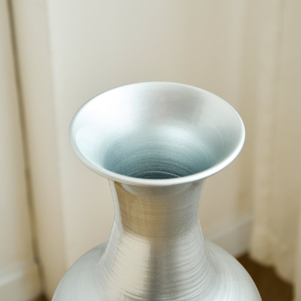 Set de 3 Vasos de Piso con Estampado de Olas, Color Plata (50/66/83 cm) - Grandes Vasos Decorativos de Metal como Cubiertos para Plantas, Decoración para Salón y Pasillo en Estilo Moderno
