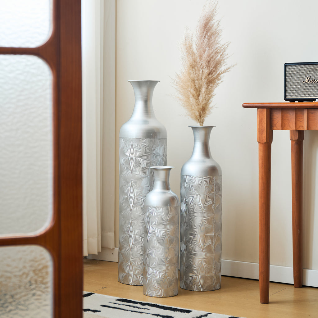 Set de 3 Vasos de Piso con Estampado de Olas, Color Plata (50/66/83 cm) - Grandes Vasos Decorativos de Metal como Cubiertos para Plantas, Decoración para Salón y Pasillo en Estilo Moderno