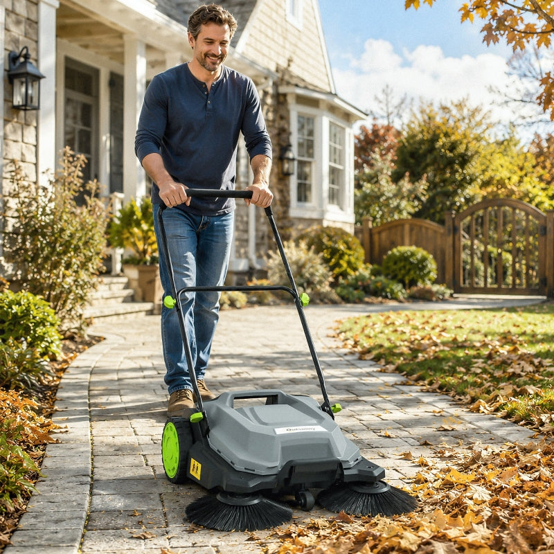 Aspiradora manual con una anchura de barrido de 68 cm, un depósito de recogida de suciedad de 24 L, mango ajustable plegable y sistema de cepillado de suelo con 3 broches