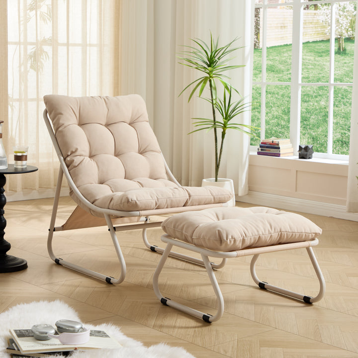Silla de estar exterior para el patio con cojín, Silla reclinable cómoda con cojín abultado y taburete, Ideal para el salón, el dormitorio, la sala de lectura, Color de marco beige con cojín beige