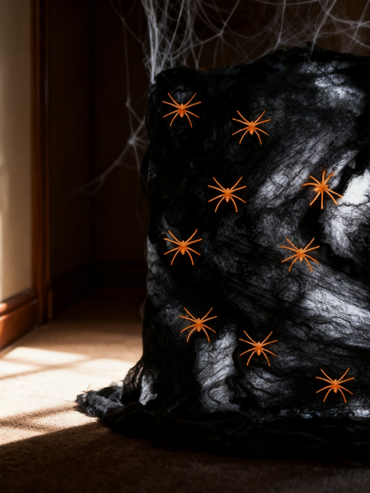 Red de Araña Negra 500g con 100 Arañas
