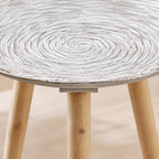Mesa Auxiliar con 3 Patas Triangulares | Madera y Metal Texturizado | Salón y Dormitorio